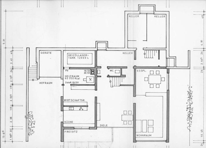 Casa progettata da un architetto a mezza collina – Grundriss EG