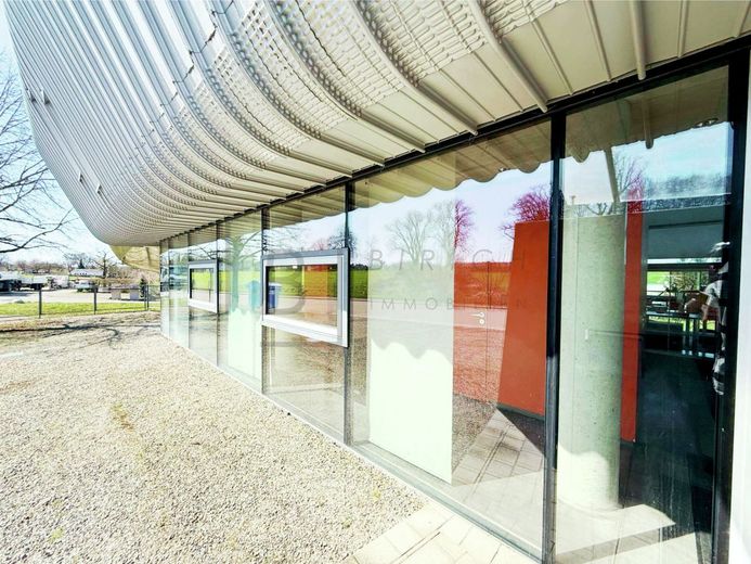 Modern. Flexibel. Repräsentativ. - Büro- und Gewerbefläche mit Weitblick – Eingang
