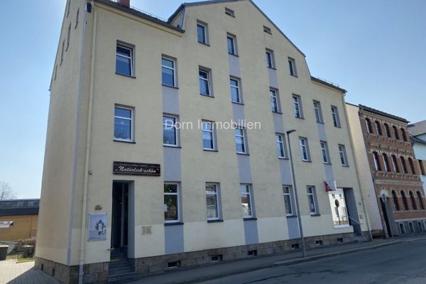 Top saniertes MFH mit Gewerbeeinheit im LK Zwickau im Verkauf