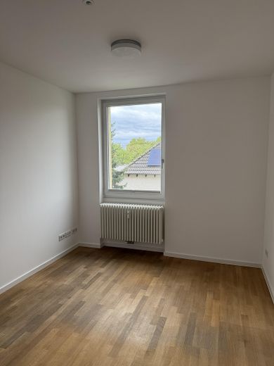 4-Zimmer SmartHome (Vollklimatisiert) - Kernsanierte Altbau-Wohnung mit Luxus Innenausstattung – Kinderzimmer leer