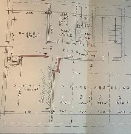 Kernsanierte 1,5-Zimmer-Dachgeschosswohnung mit EBK, Parkett und Kellerraum mitten in Frankfurt – Foto 4