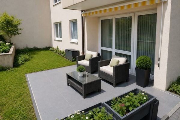 Moderne, hochwertig ausgestattete 3,5-Zimmer-Wohnung mit Terrasse und Garage