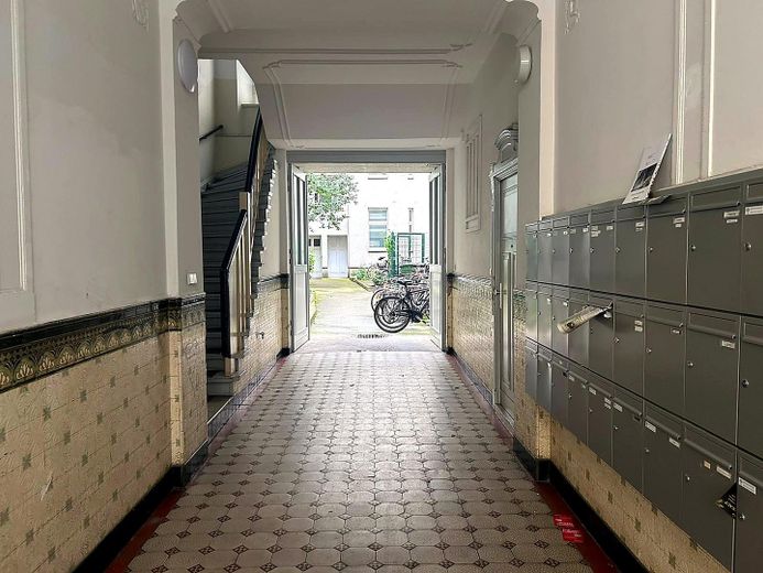 Berlin’de EBK’li, özel ve yüksek kaliteli mobilyalarla döşenmiş 1 odalı atölye dairesinde süreli konaklama – Hausdurchgang