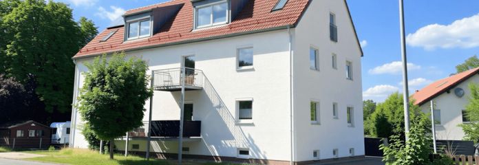 Lichtdurchflutete Dachgeschoss-Traumwohnung in modernisiertem Mehrfamilienhaus in Türkheim