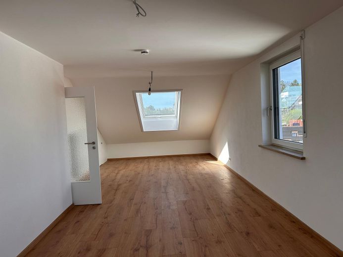 Großes Zimmer DG (Ri. Burg)