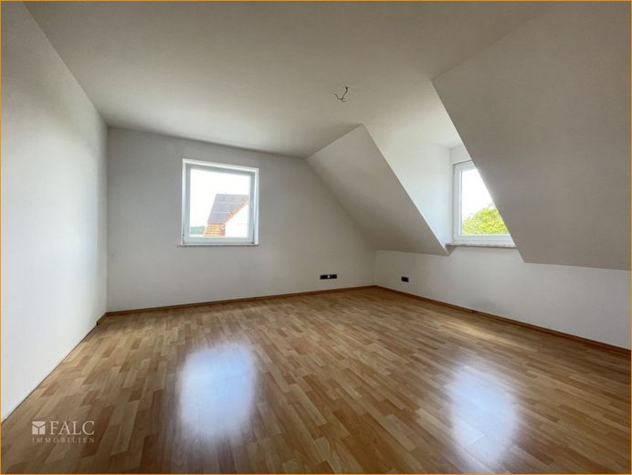 Stilvoll wohnen in Zirndorf: Exklusives Haus mit Charme und hochwertiger Einrichtung! – Schlafzimmer 3