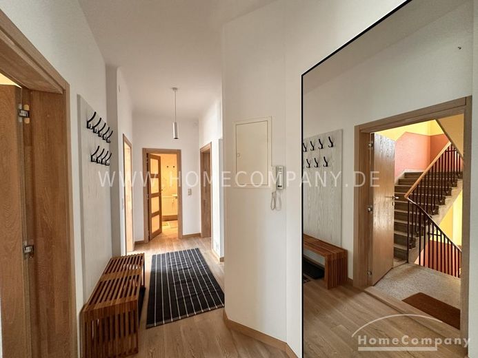 Helles WG-Zimmer mit Balkon in Alt-Saarbrücken – 52c305ddaf1cdd0ebb49e1003647bfaed58aeaa9.jpg