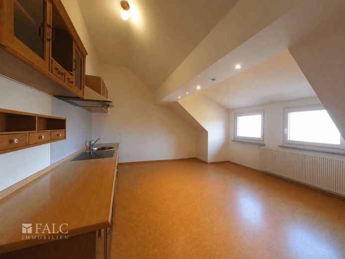 *Historisch und gemütlich mit viel Platz* - FALC Immobilien – DG Küche