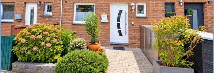 Gepflegtes Reihenhaus mit Treppenlift und Garage in Wesseling Keldenich - nähe Entenfang
