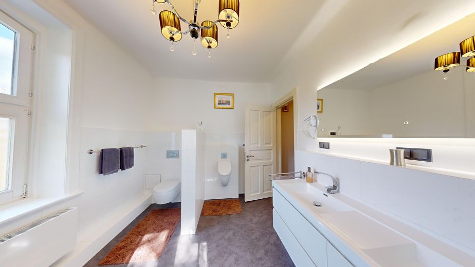 Möbliertes Haus 154 m² | 5,5 Zi | Garten | nahe Nienstedten | Wohnen auf Zeit 3–33 Monate – Vollbad 1.OG