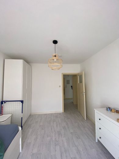 Schöne, geräumige 49 m² Wohnung in Wolfsburg mit EBK – Foto 2