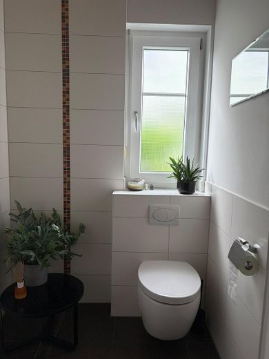 Well-maintained wooden house  200m², 8 rooms, 4 bathrooms and particularly energy-efficient building services – Photo 13