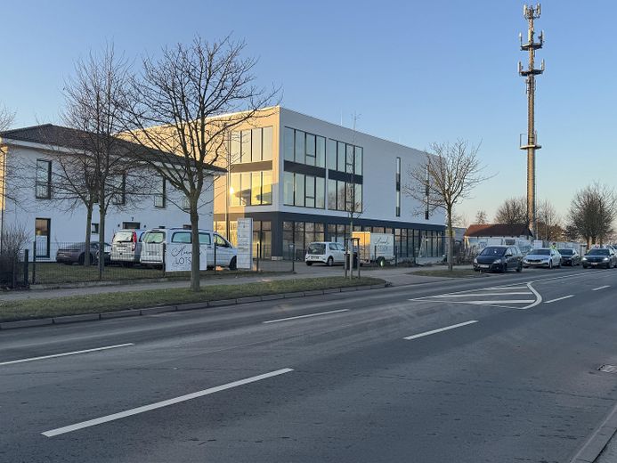 500-3.000m²-Handel/ Büro/Lager/Produktion-HRO-Brinckmansdorf – Foto 3