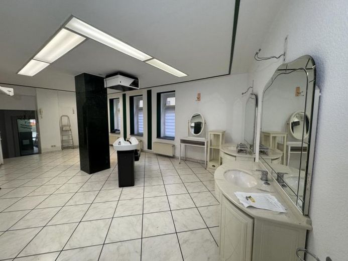 Sie brauchen neue Laden-oder Büroräume ca. 70 m² in der Geraer Innenstadt? – Foto 1