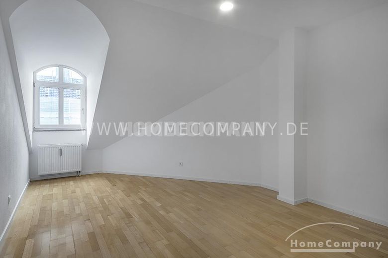 Appartement de 3 pièces à couper le souffle avec loggia à Neuhausen, partiellement meublé – 82e661911ec14b6d18f4772d688f76da88bf02f8.jpg