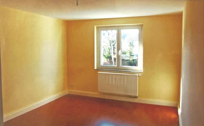 Zentral, aber ruhig gelegene 3-Zimmer Wohnung mit Balkon und Stellplatz als Kapitalanlage, prov.frei – Kinder-/Gäste-/Arbeitszimmer