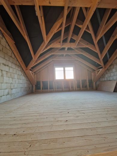 Senza provvigione - Tanto spazio per la famiglia: 121 m² di superficie abitabile + 64 m² di cantina - Anno di costruzione 2020 – 60qm Dachboden Ausbaureserve