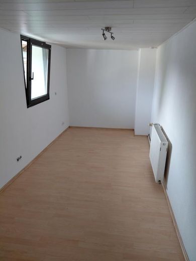 Dom jednorodzinny w centrum Giesenkirchen z tarasem i dużym ogrodem – Schlafzimmer 1