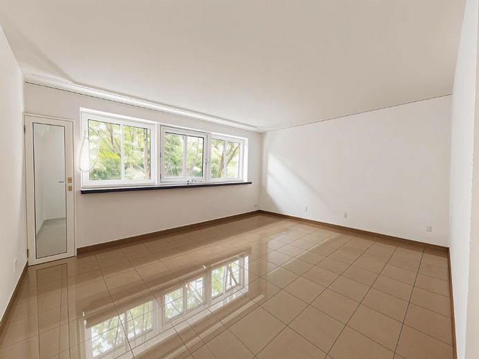 Wohnzimmer (leer)