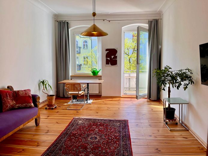 Wohnraum, Balkon