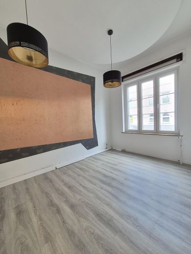 Mehrfamilienhaus, Dreifamilienhaus mit Loft Charakter u. Dachterrasse in Krefeld – Gewerberaum / Büro 2
