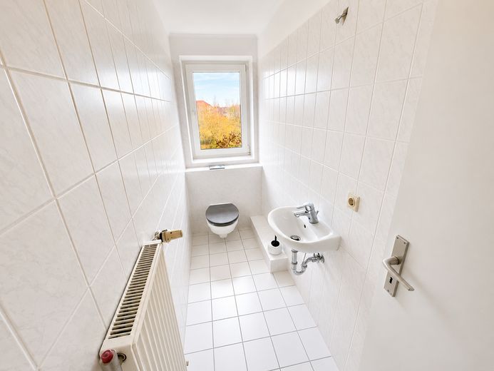 3-Zimmer-Dachgeschosswohnung mit tollem Grundriss – Gäste-WC