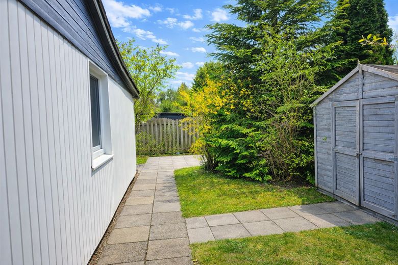 Sofort bezugsfertiger Bungalow 90 qm in 21244 Holm-Seppensen – Bungalow Garten/Schuppen