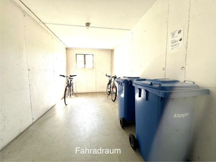 Sehr gepflegte 2,5-Zimmer-Wohnung in Top-Lage mit Terrasse, Garten,Garage in Ro... – Foto 17