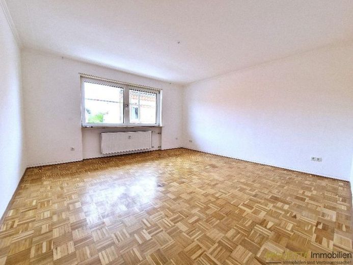 Luminoso apartamento de 2 habitaciones con balcón – Foto 1