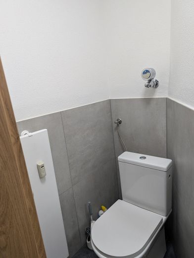 Seperate Toilette