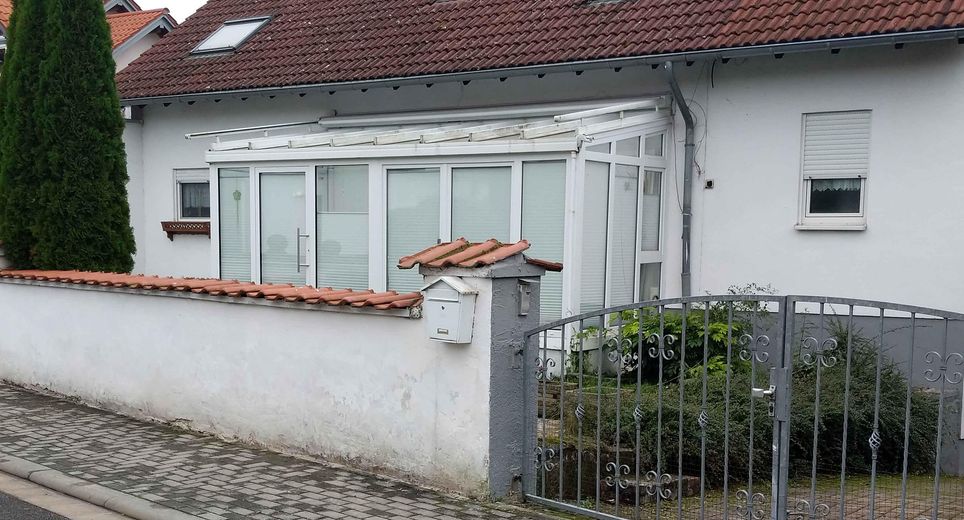 2 Familienhaus - Kernstadt und Ruhig, Bj. 1991, 900m² Grundstück – Wintergarten nach Süden