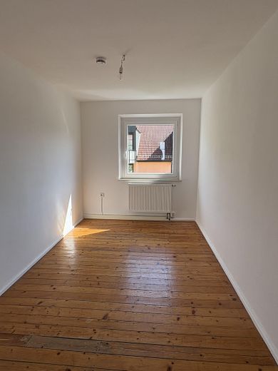 Abitare con stile nel cuore di Erlangen – affascinante appartamento d’epoca di 3 locali in una posizione privilegiata nel centro città – Arbeitszimmer_1