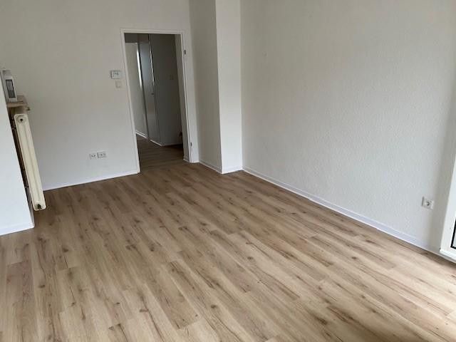 Zimmer 1 (2/2)