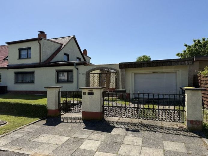 Familienglück in Eutritzsch: DHH auf traumhaftem 850 m² Grdst.; perfekte Südwestausrichtung!!! – Foto 1