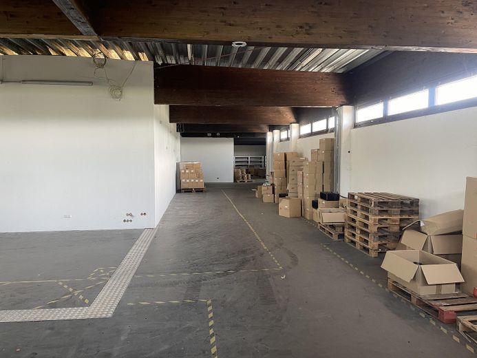 Superfici di magazzino e ufficio riscaldabili in affitto a Eggenfelden -734qm – Photo 32