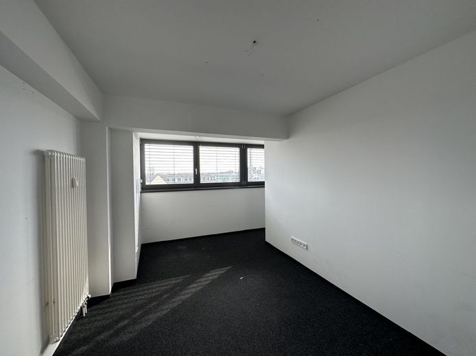 Petit bureau attrayant au cœur de Rodenkirchen – Büro