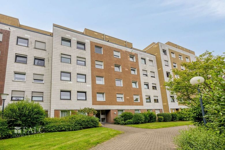 Penthouse a Köln-Weiden - ascensore, garage sotterraneo e fantastica terrazza sul tetto – Außenansicht