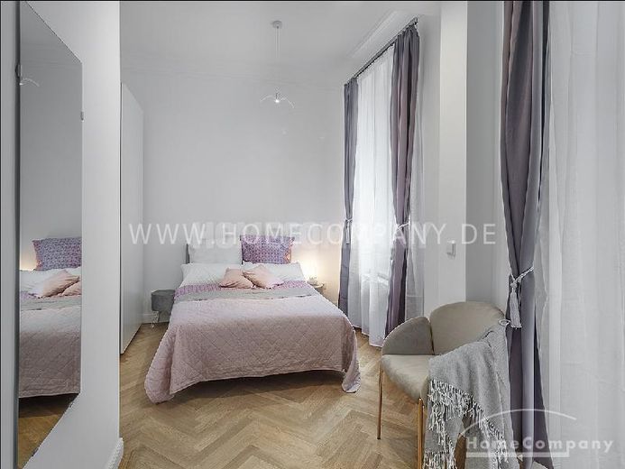 Kernsanierte und hochwertig möblierte 4-Zimmer-Wohnung mit Balkon – 0430f885c89ee0d06a3f1728f7bd5da7c4892e0c.jpg