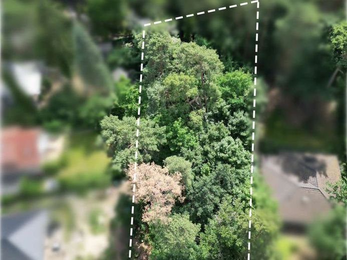 Dużo miejsca na Twoje pomysły: działka budowlana o powierzchni 1.237 m² w Rangsdorf, sprzedawana w drodze procedury ofertowej! – Zdjęcie 1