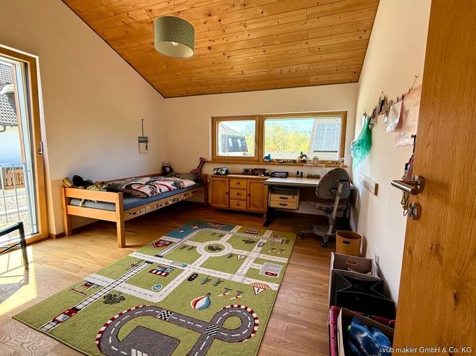 Exklusives, neuwertiges Einfamilienhaus in Hof mit  Südwest-Terrasse, Garagenanlage und Sauna – VUB0002352-12