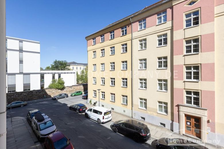 28054 HomeCompany Dresda Appartamento arredato con 2 locali e balcone nella Città Vecchia di Dresda max. 4 persone – b289ba5585f4377e36e889d99caf4d42dde93b7c.jpg
