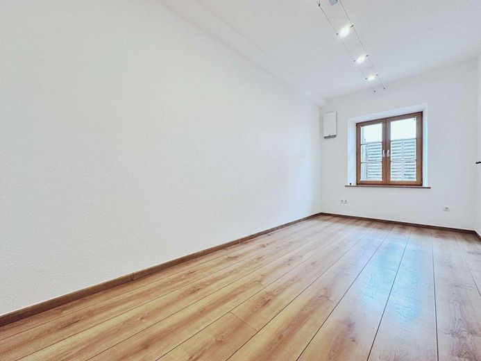 Kinder-/Arbeitszimmer