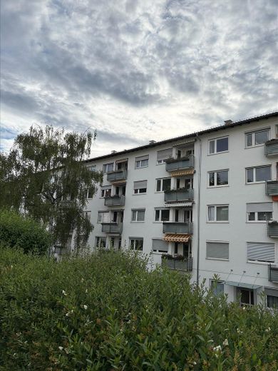 3-Zimmer-Wohnung mit Balkon in Stuttgart-Ost – Haus