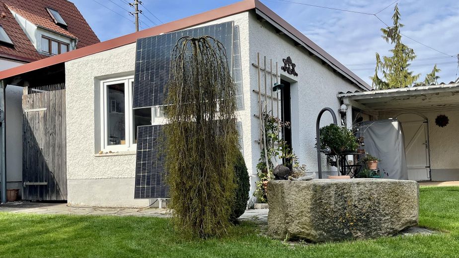 Neuwertig saniertes EFH mit großem Grund in bester Lage - provisionsfrei – Mini-Balkon-Solarkraftwerk