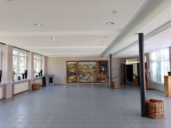 Imposante Rarität Massive Gewerbehalle in Ehemaligen Kasernegelände – Open Space