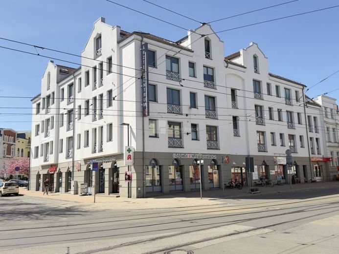 Praxis 185 qm Empfang + 6 Zimmer – Foto 1