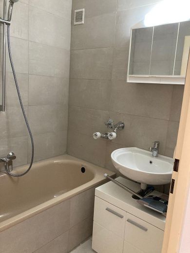 Möblierte WG-Zimmer in Zentrumsnah in Heilbronn/ Balkon & Stellplatz - Erstbezug nach Renovierung – Dusche