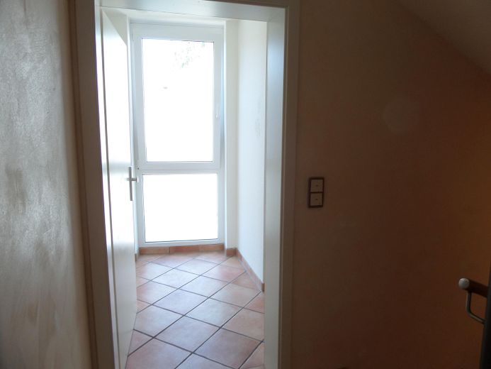 Monolocale con ampia terrazza, vicino al mercato di Kohlscheid – Foto 8