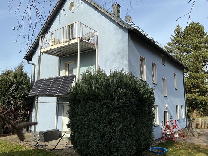 Casa saneada energéticamente con 2 apartamentos en planta baja con calefacción por suelo radiante en Mittelbach y no en Sonnenberg – Foto 10