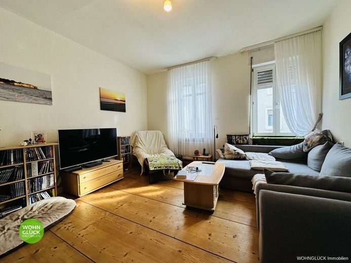 Familienhaus mit Scheune - Ausbaupotential! – EG_Wohnen